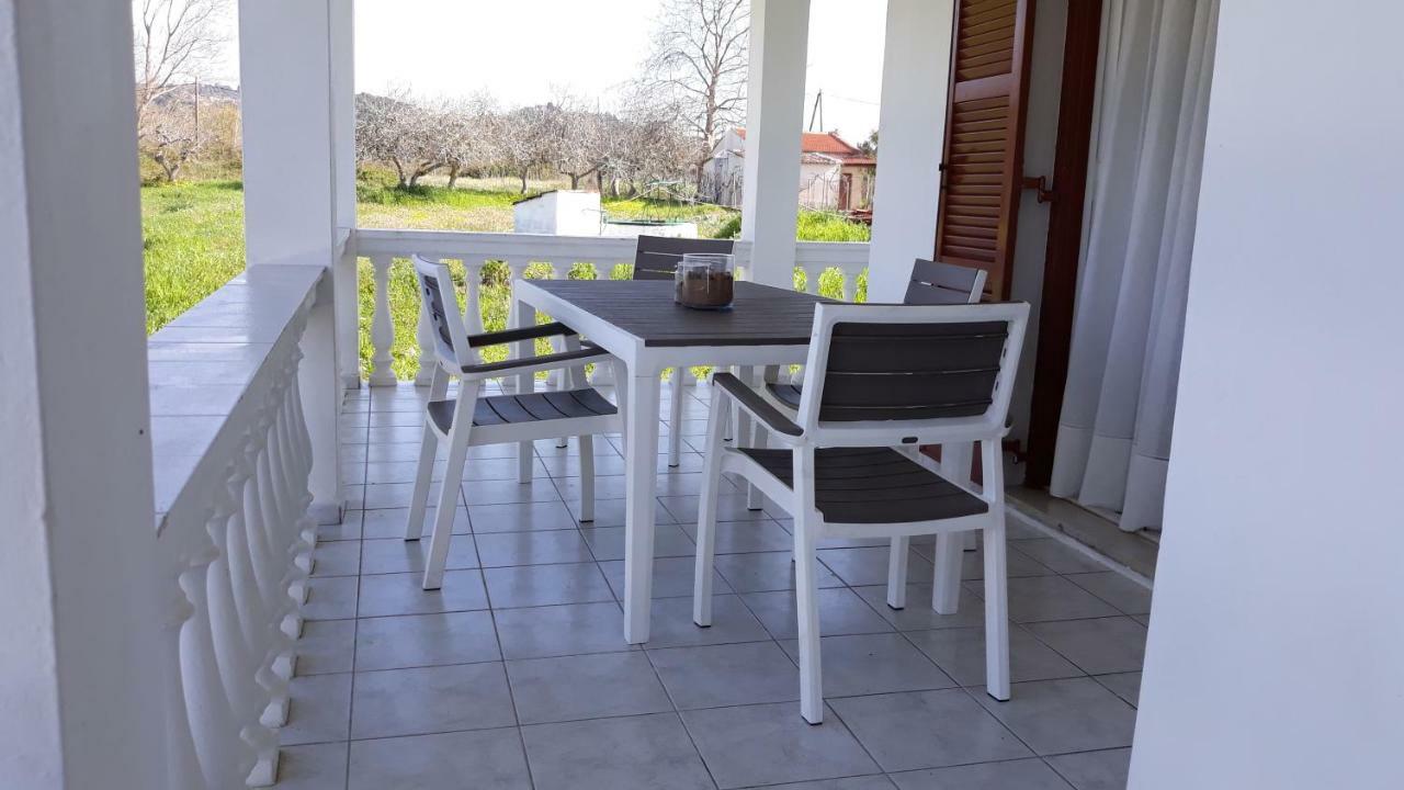 Serenity Apartments Agios Georgios  Buitenkant foto