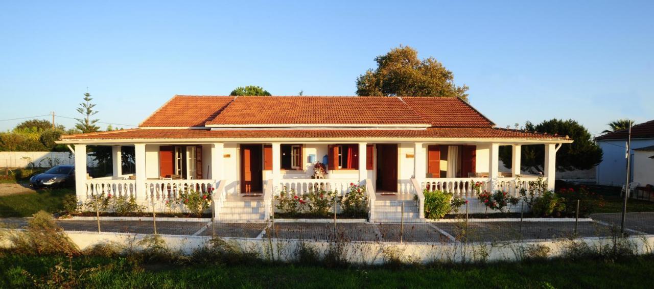 Serenity Apartments Agios Georgios  Buitenkant foto