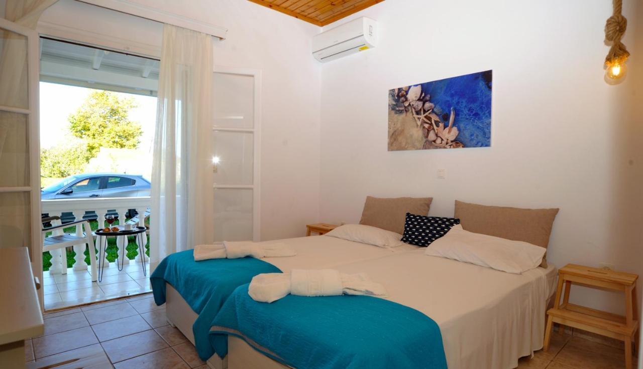 Serenity Apartments Agios Georgios  Buitenkant foto
